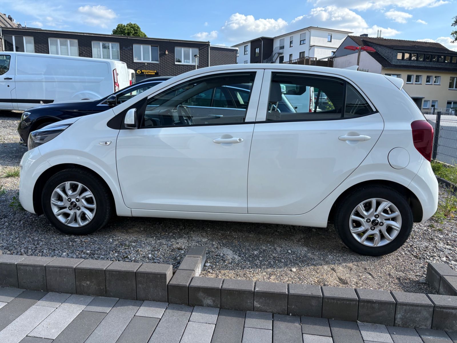 Fahrzeugabbildung Kia Picanto 1.0 Mpi DynamicLine,Navi,Kamera,