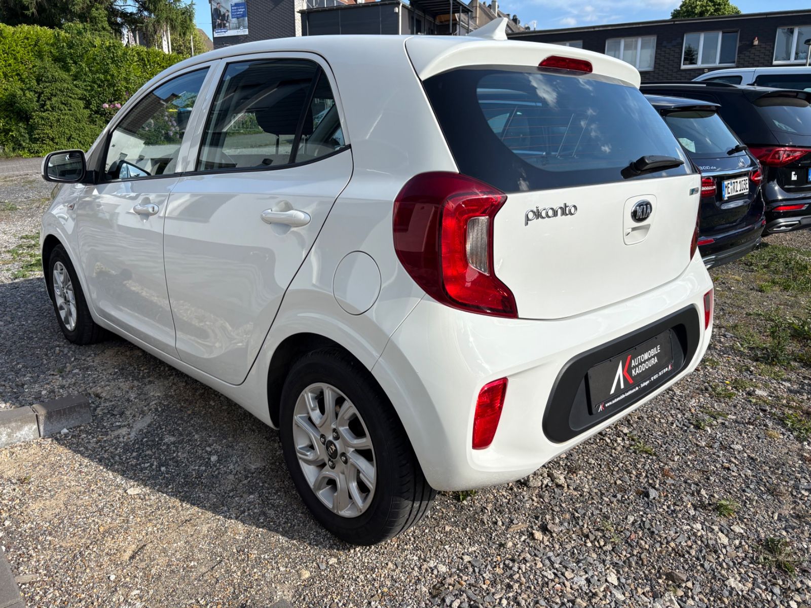 Fahrzeugabbildung Kia Picanto 1.0 Mpi DynamicLine,Navi,Kamera,