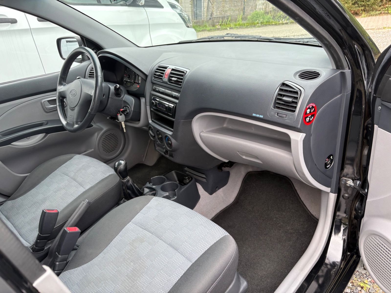 Fahrzeugabbildung Kia Picanto 1.1 LX
