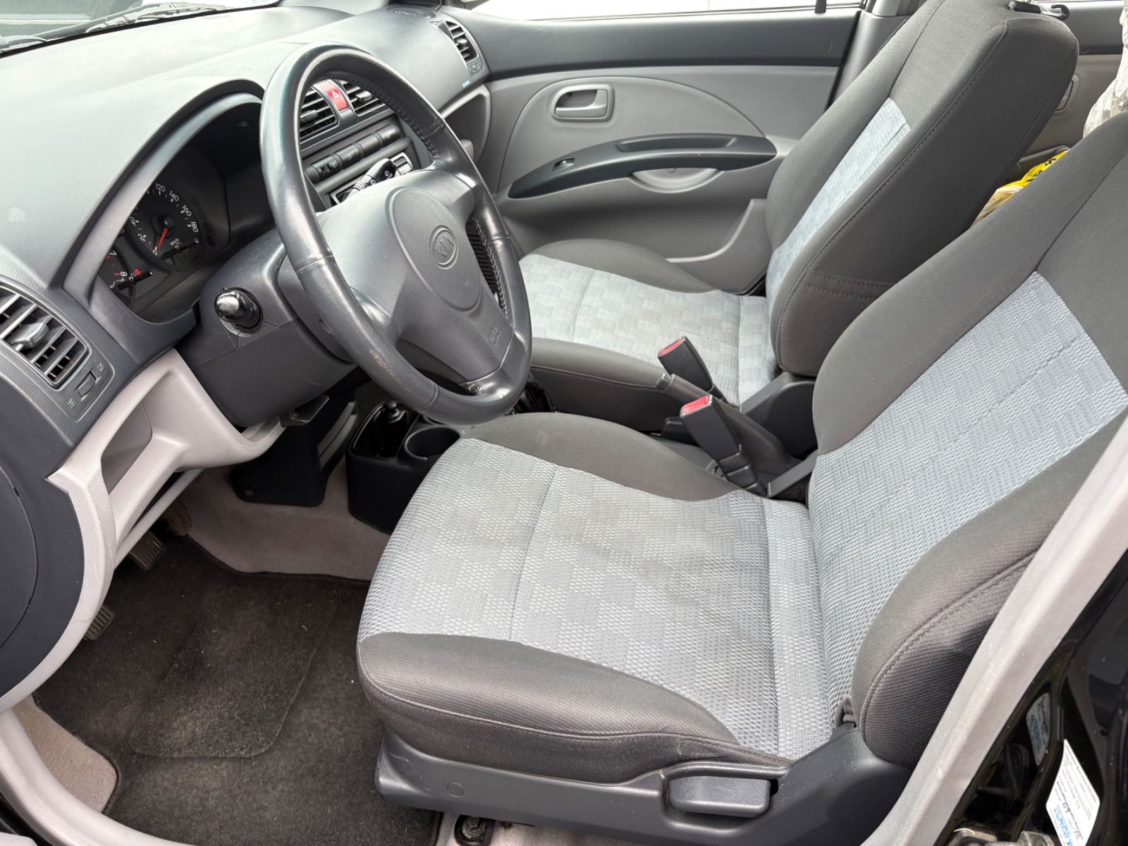Fahrzeugabbildung Kia Picanto 1.1 LX