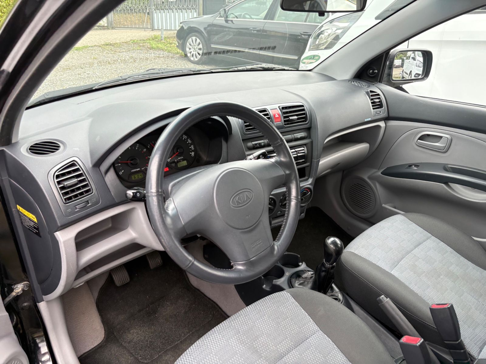 Fahrzeugabbildung Kia Picanto 1.1 LX