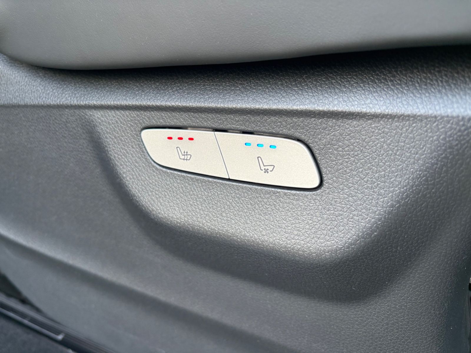 Fahrzeugabbildung Mercedes-Benz V 250 d EXCLUSIVE EDITION 4MATIC