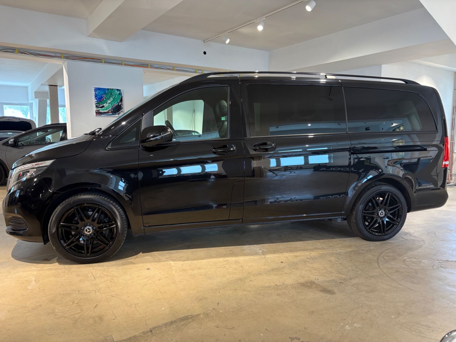 Fahrzeugabbildung Mercedes-Benz V 250 d EXCLUSIVE EDITION 4MATIC