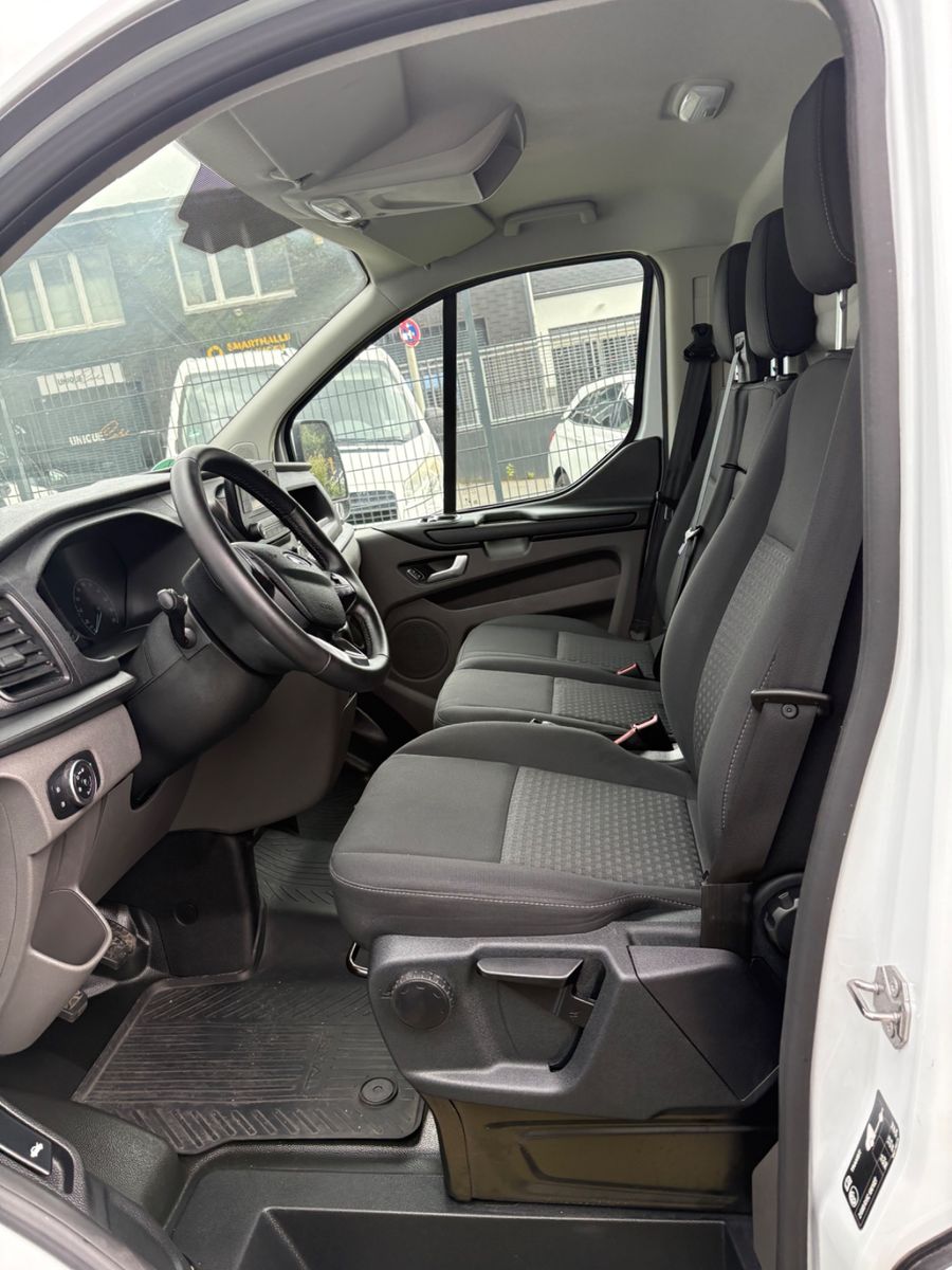 Fahrzeugabbildung Ford Transit Custom Kasten L2 Trend Rückfahrkamera
