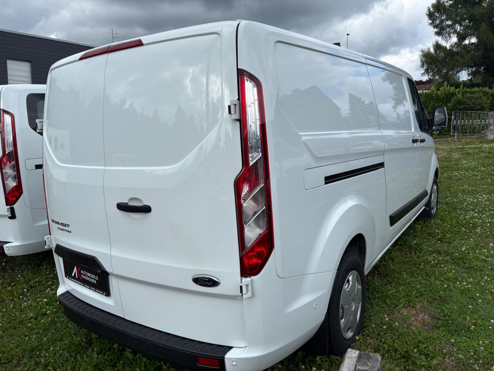 Fahrzeugabbildung Ford Transit Custom Kasten L2 Trend Rückfahrkamera