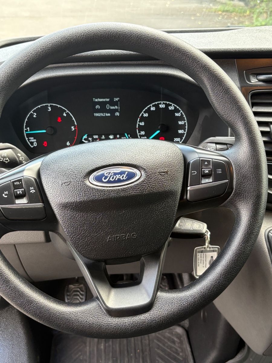 Fahrzeugabbildung Ford Transit Kasten 350 L3 Trend