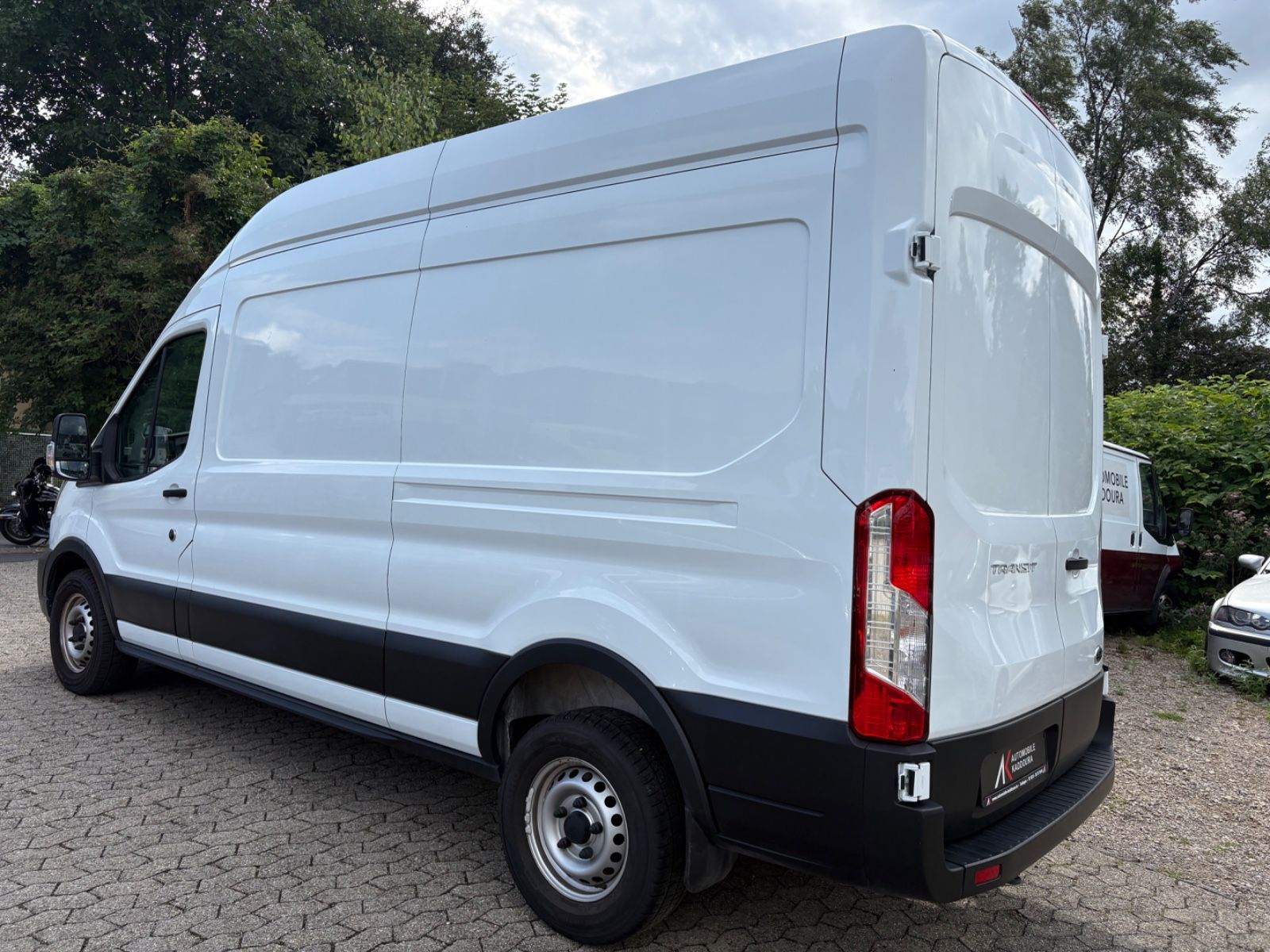 Fahrzeugabbildung Ford Transit Kasten 350 L3 Trend