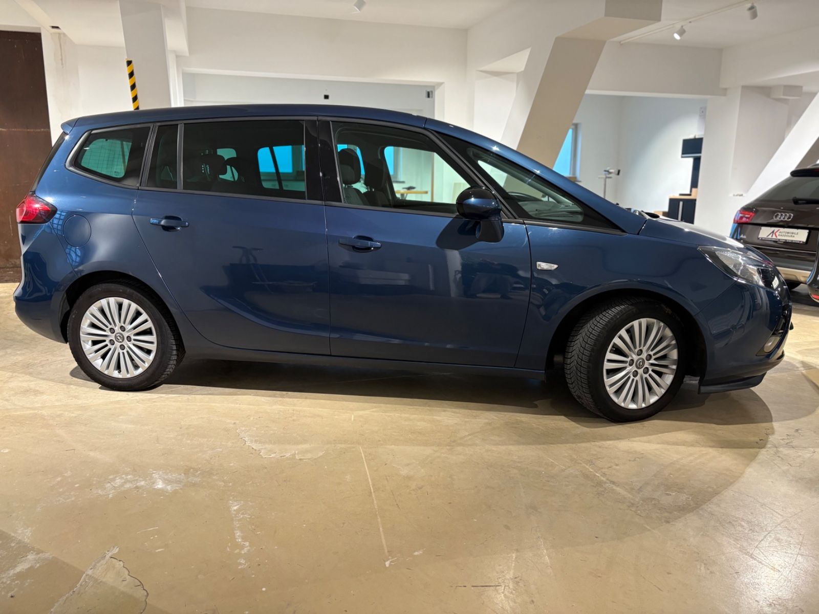 Fahrzeugabbildung Opel Zafira C Tourer Edition 7-Sitzer Kamera Klimaaut