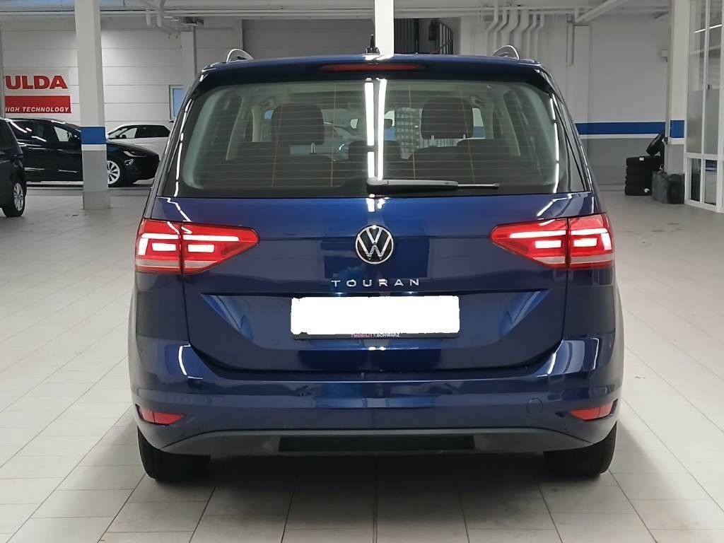Fahrzeugabbildung Volkswagen Touran Comfortline Panorama Kamera AHK ACC 7Sitz