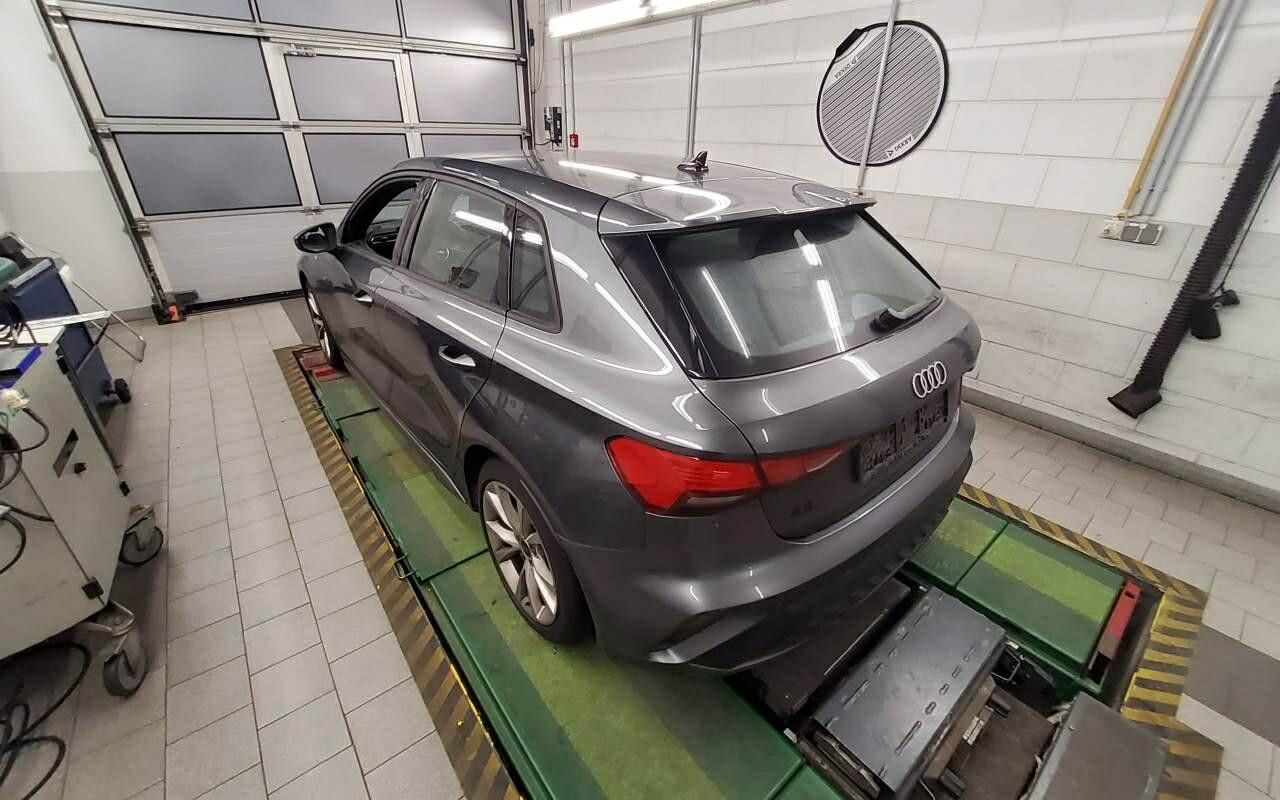 Fahrzeugabbildung Audi A3 Sportback 35 TFSI S line