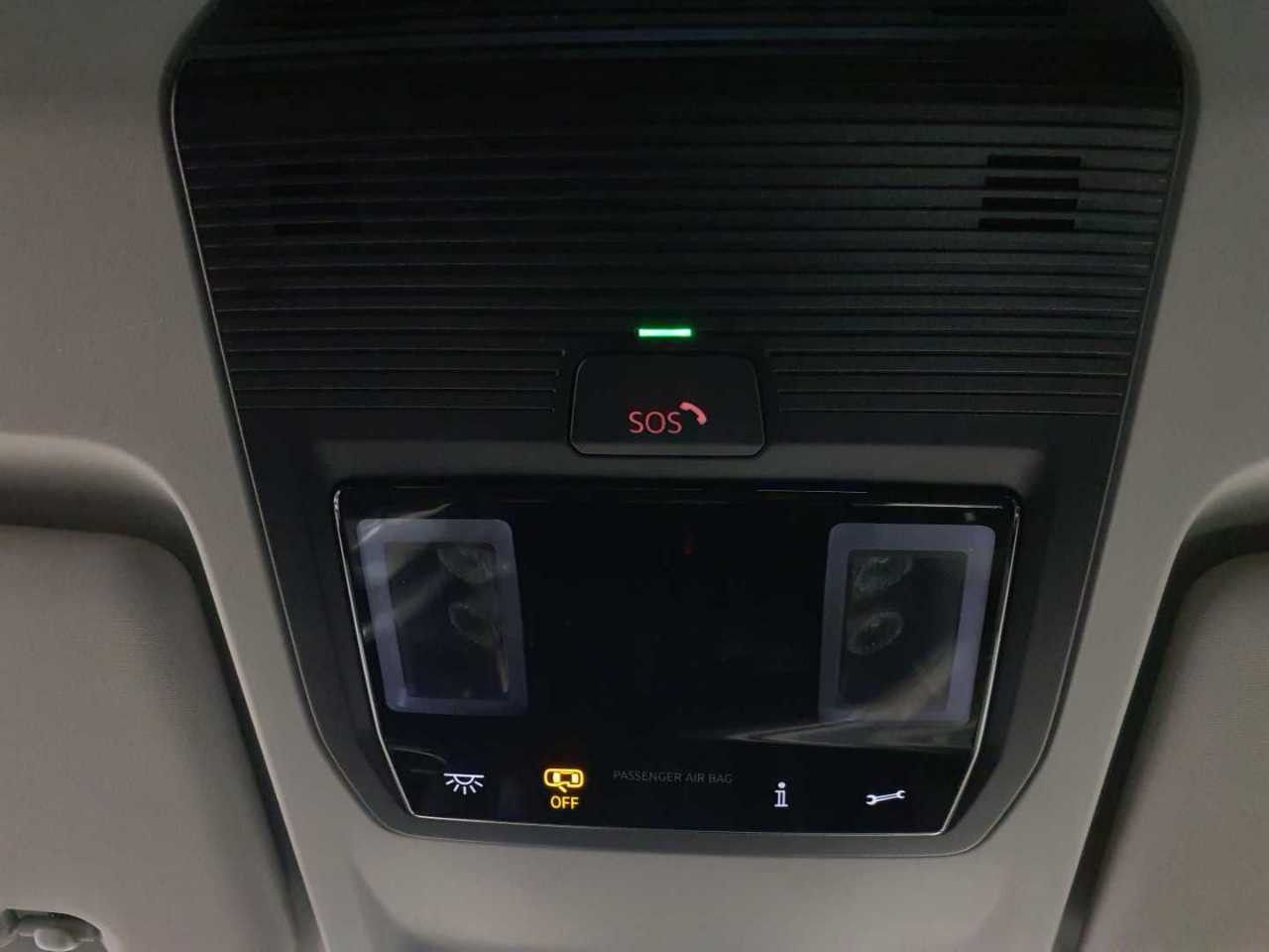 Fahrzeugabbildung Volkswagen Caddy Maxi 7-Sitzer Navi Sitzheizung Virtual PDC