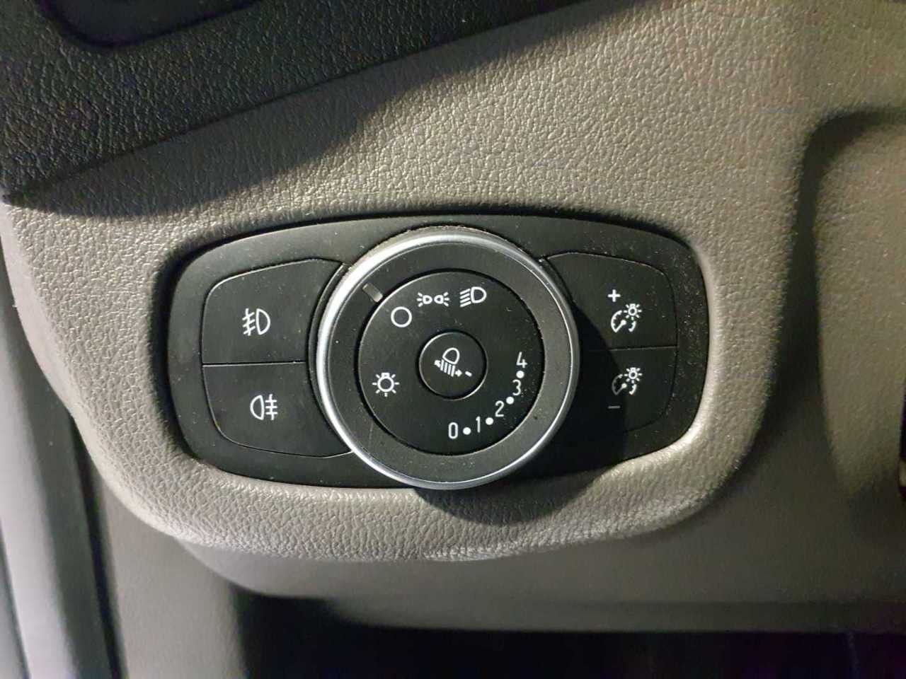 Fahrzeugabbildung Ford Transit Connect Kasten lang Trend Regalsystem!!!