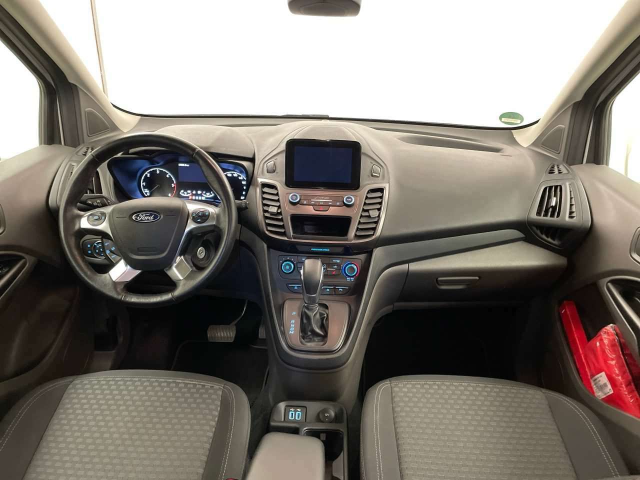 Fahrzeugabbildung Ford Transit Connect Kombi lang Trend Aut. Kamera PDC