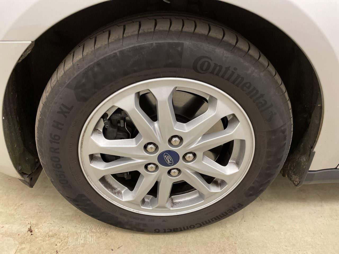 Fahrzeugabbildung Ford Transit Connect Kombi lang Trend Aut. Kamera PDC