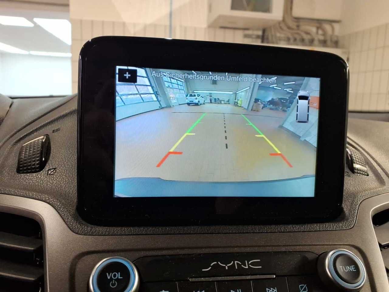 Fahrzeugabbildung Ford Transit Connect Kasten Trend Kamera SORTIMO