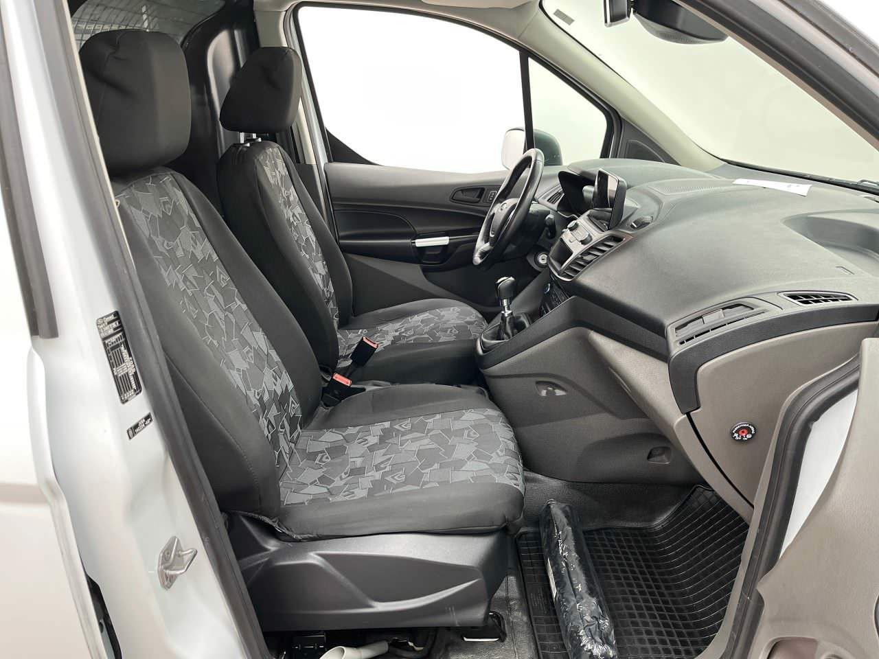 Fahrzeugabbildung Ford Transit Connect Kasten Trend Kamera SORTIMO