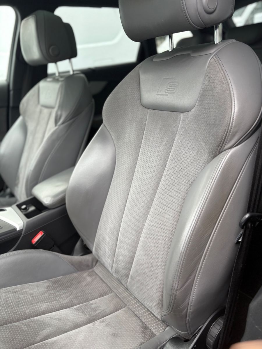 Fahrzeugabbildung Audi A4 Avant S line Panorama Head-Up Matrix Virtual