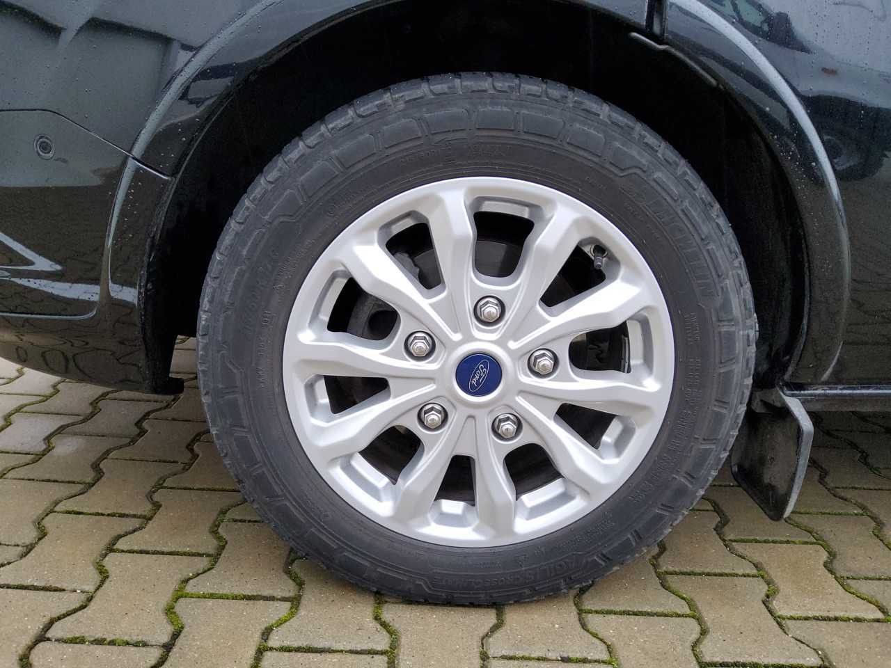 Fahrzeugabbildung Ford Tourneo Custom 320 L1 Tourneo Titanium