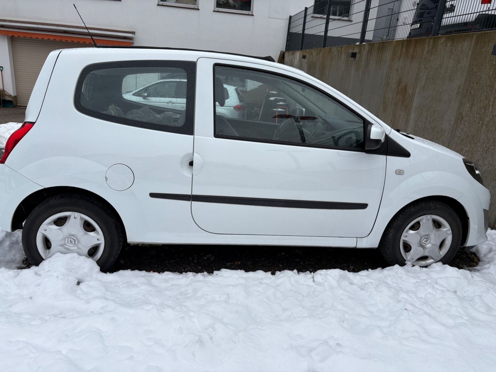 Fahrzeugabbildung Renault Twingo Authentique Faltdach CD Servo ZV 1. HAND