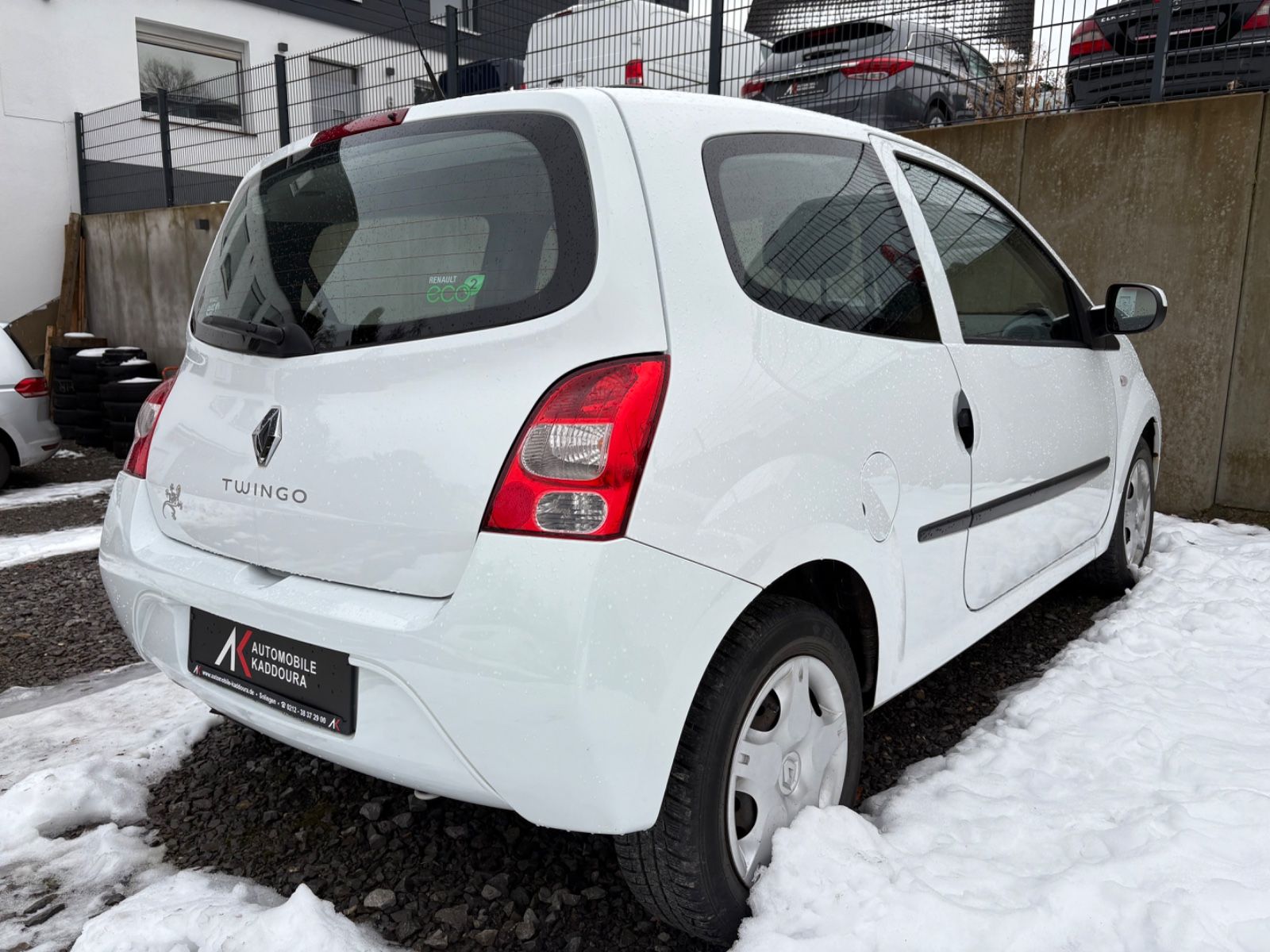 Fahrzeugabbildung Renault Twingo Authentique Faltdach CD Servo ZV 1. HAND