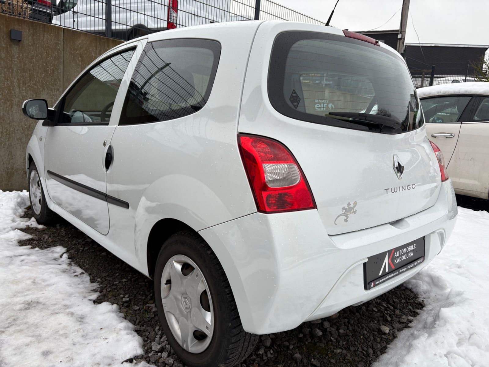 Fahrzeugabbildung Renault Twingo Authentique Faltdach CD Servo ZV 1. HAND