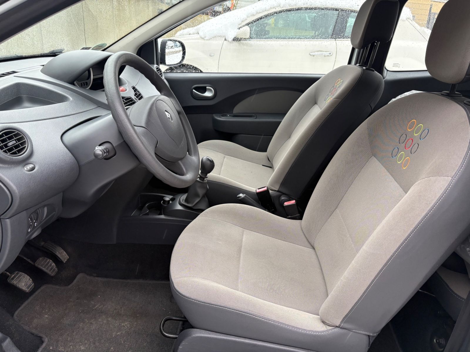 Fahrzeugabbildung Renault Twingo Authentique Faltdach CD Servo ZV 1. HAND