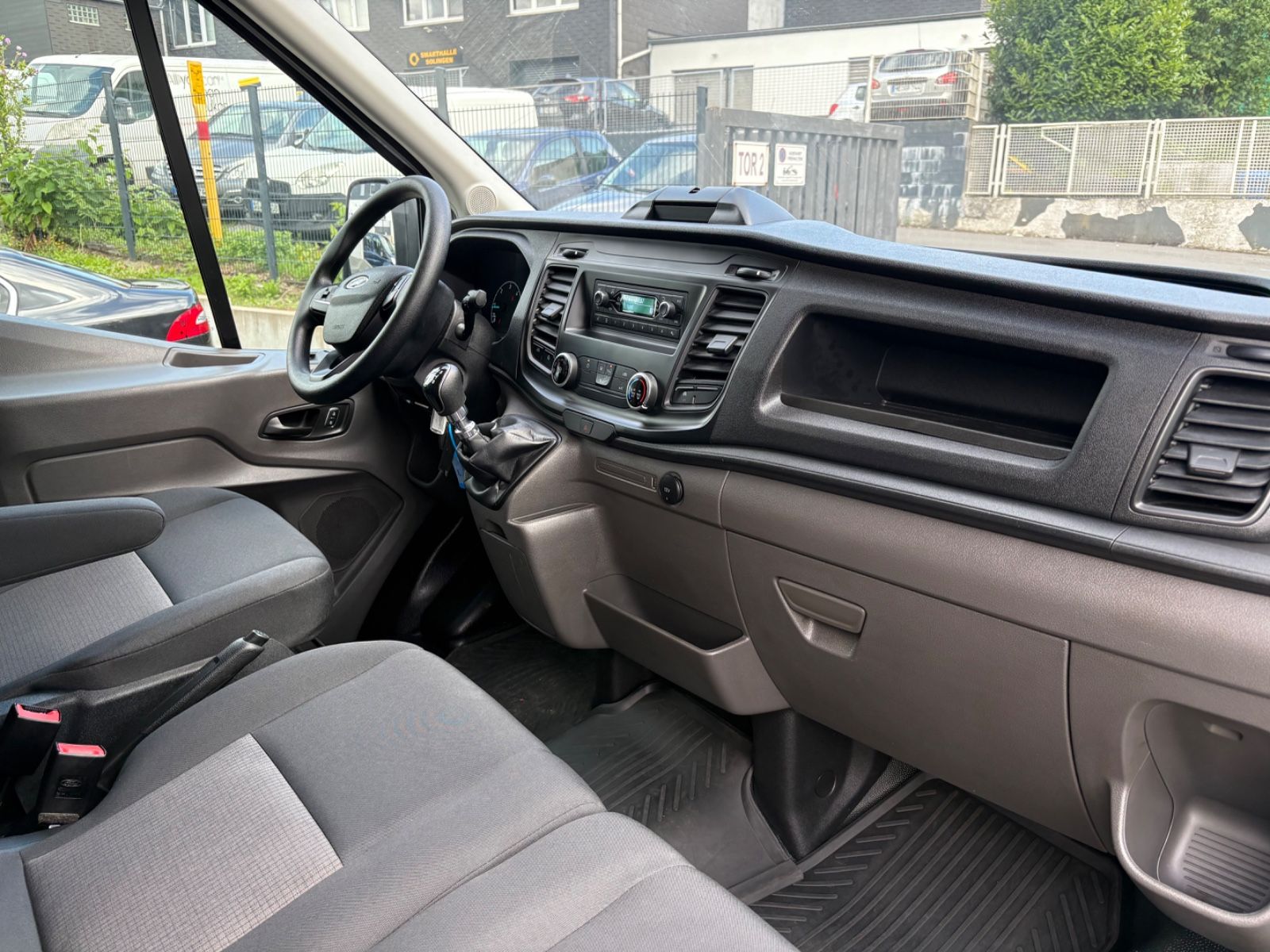 Fahrzeugabbildung Ford Transit Kasten 350 L3 Trend