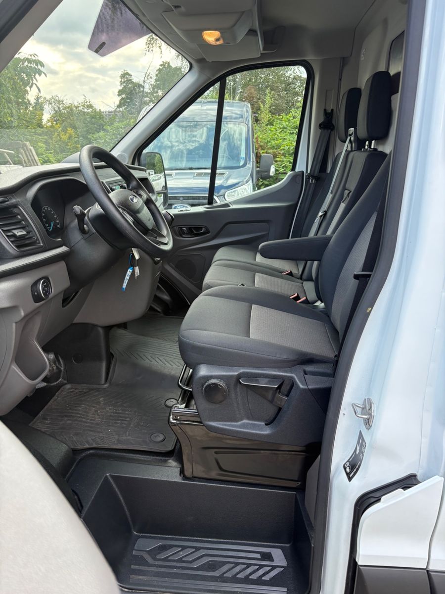 Fahrzeugabbildung Ford Transit Kasten 350 L3 Trend