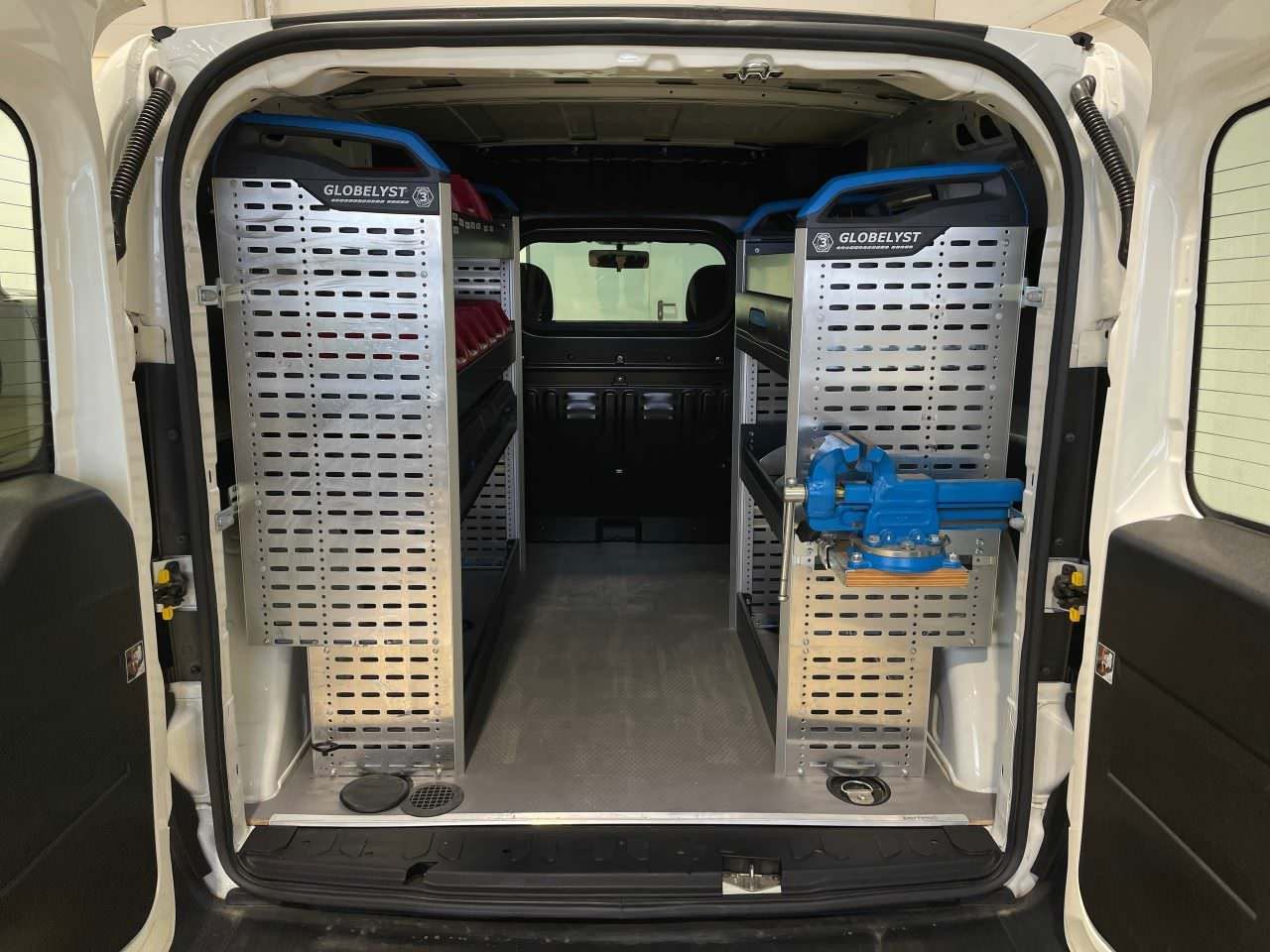 Fahrzeugabbildung Fiat Doblo SX Kasten Erdgas + Benzin!!! SORTIMO