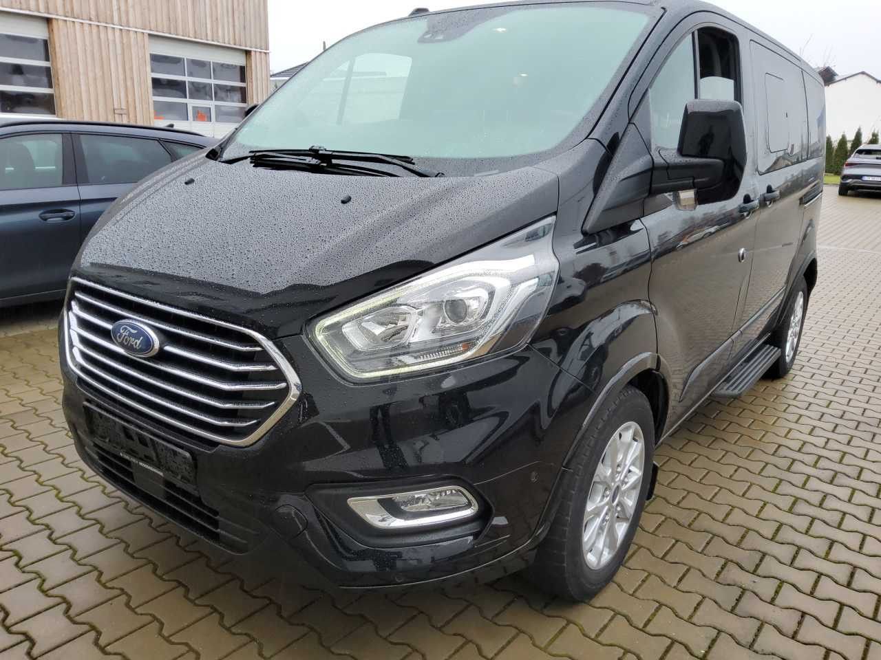 Fahrzeugabbildung Ford Tourneo Custom 320 L1 Tourneo Titanium Navi