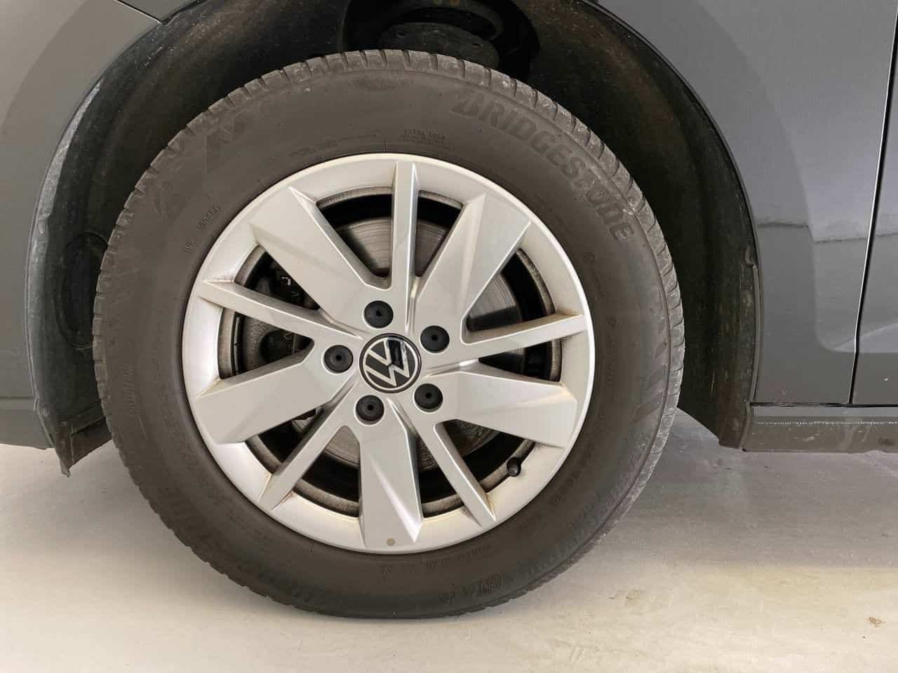 Fahrzeugabbildung Volkswagen Caddy Maxi 7-Sitzer Navi Sitzheizung Virtual PDC