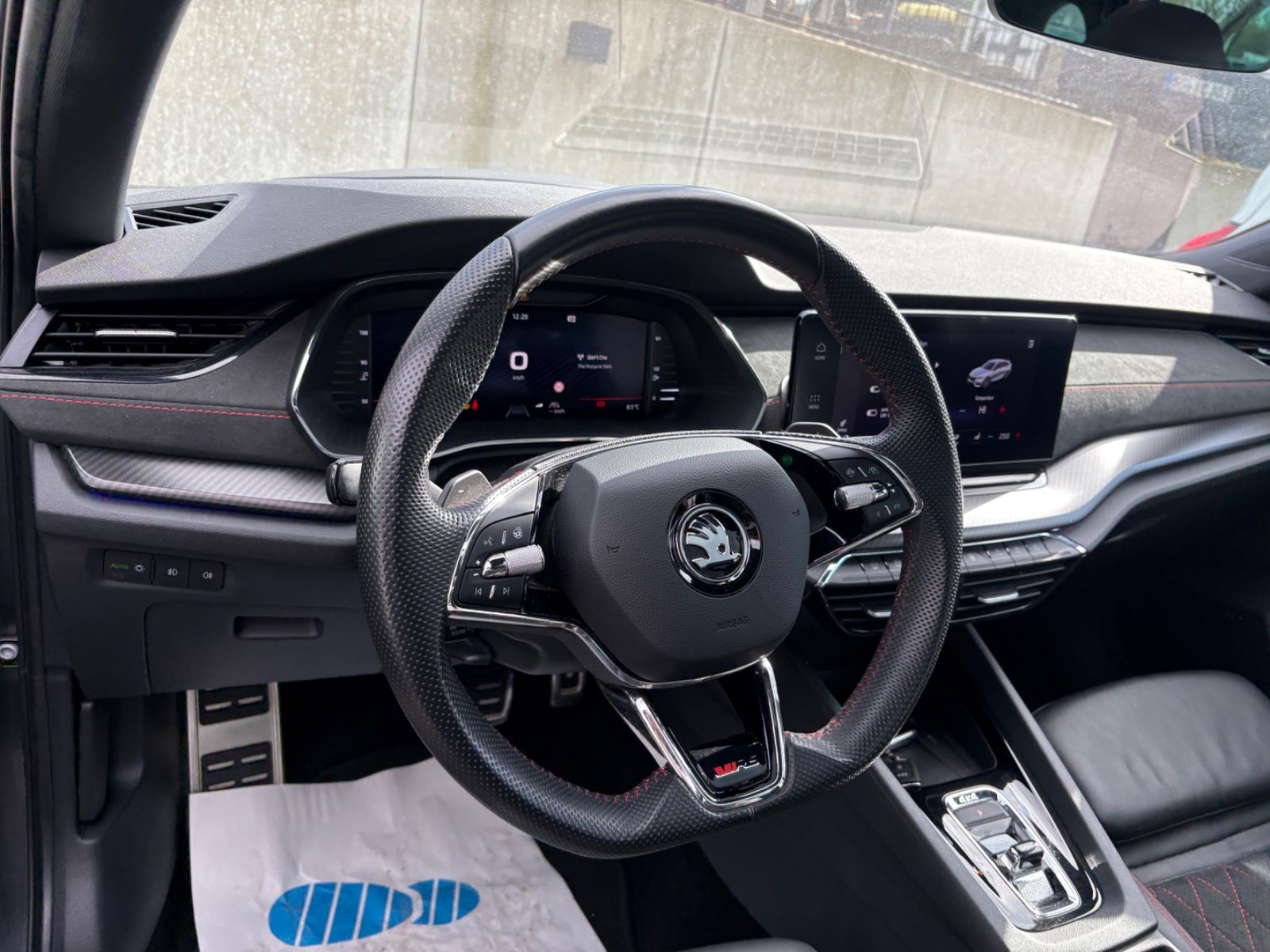 Fahrzeugabbildung SKODA Octavia Combi RS 4x4 Vollausstattung