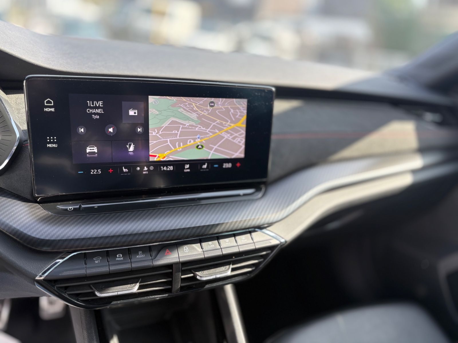 Fahrzeugabbildung SKODA Octavia Combi RS 4x4 Vollausstattung