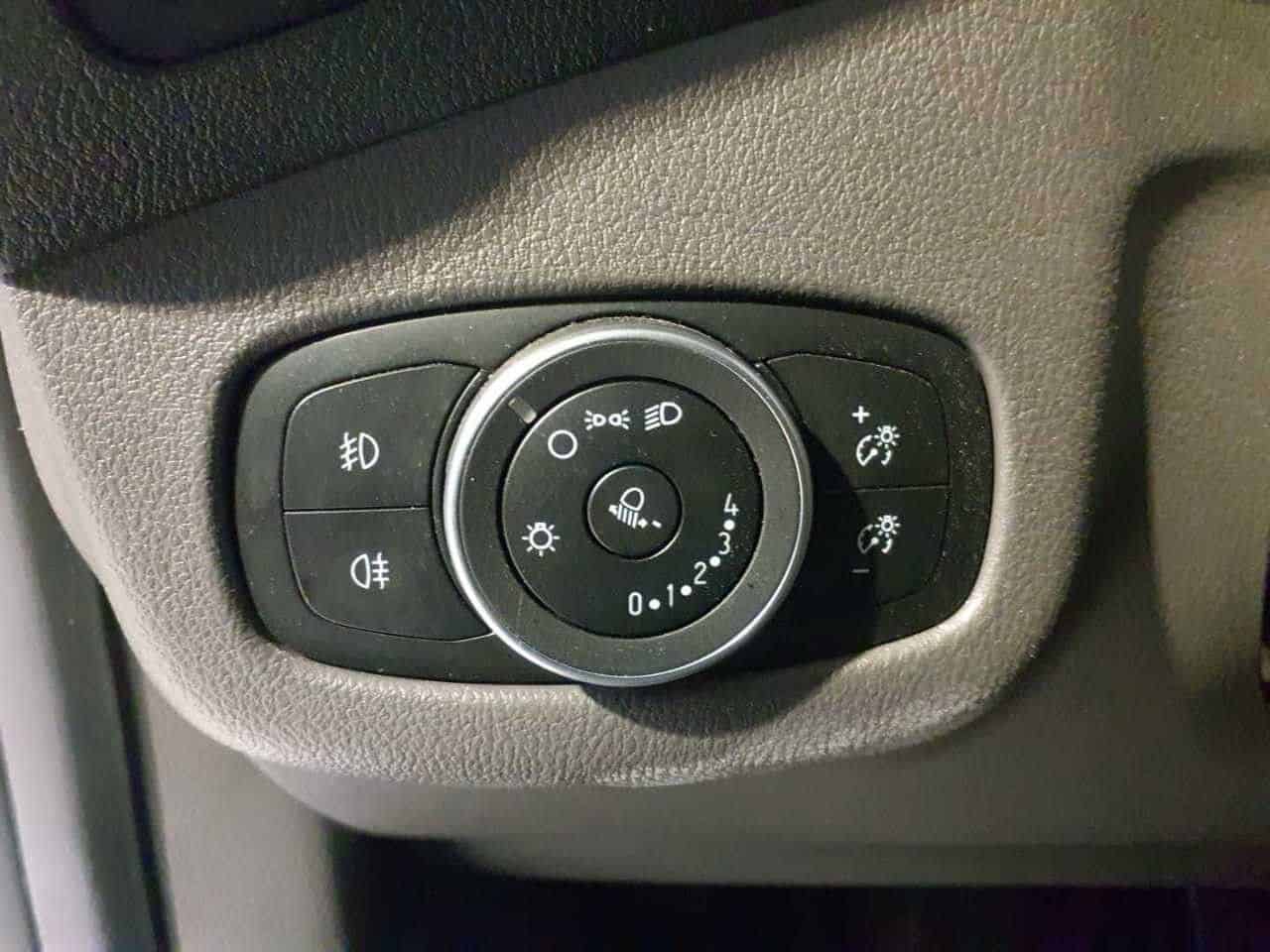 Fahrzeugabbildung Ford Transit Connect Kasten lang Trend Regalsystem!!!