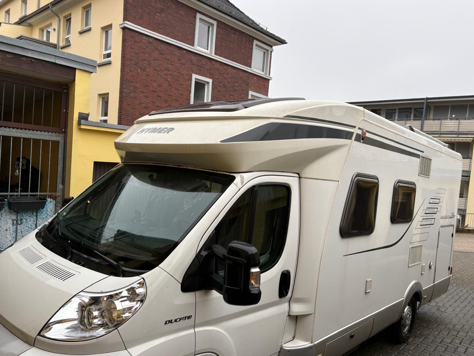 Fahrzeugabbildung HYMER / ERIBA / HYMERCAR Tramp 614 CL 2x2 Klima VORZELT 3,5to Dusche AHK