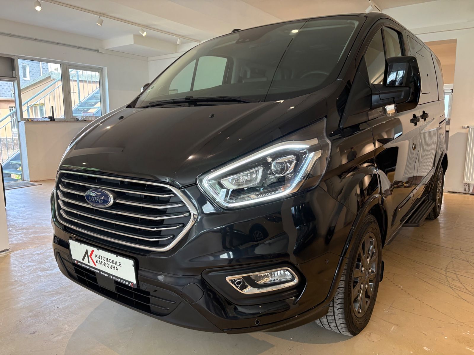 Ford Tourneo Custom 320 L1 Titanium X Standhzg. AHK