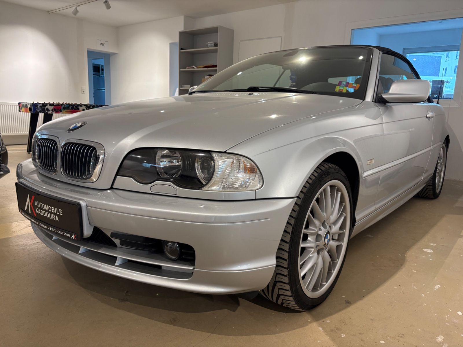 Fahrzeugabbildung BMW 320 Cabrio Navi Xenon Leder Klimaautomatik PDC
