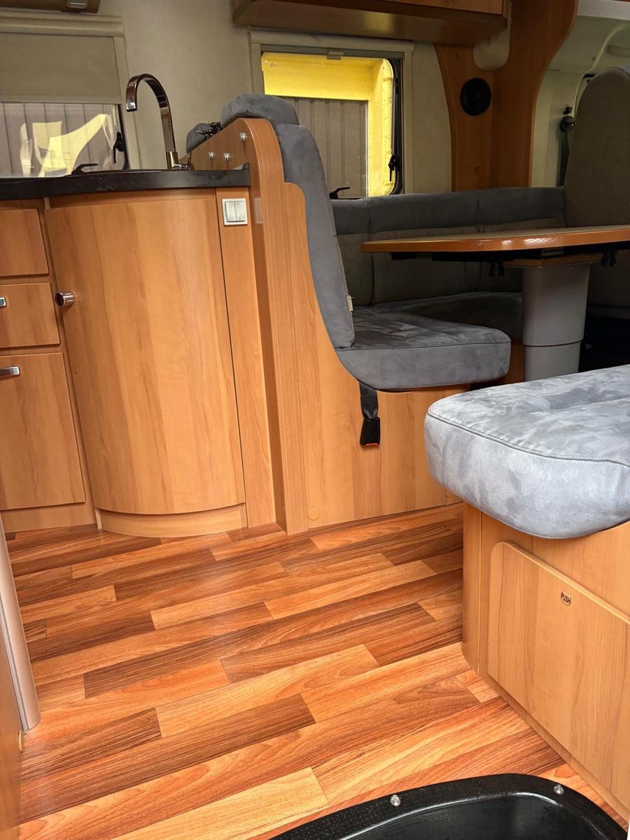 Fahrzeugabbildung HYMER / ERIBA / HYMERCAR Tramp 614 CL 2x2 Klima VORZELT 3,5to Dusche AHK