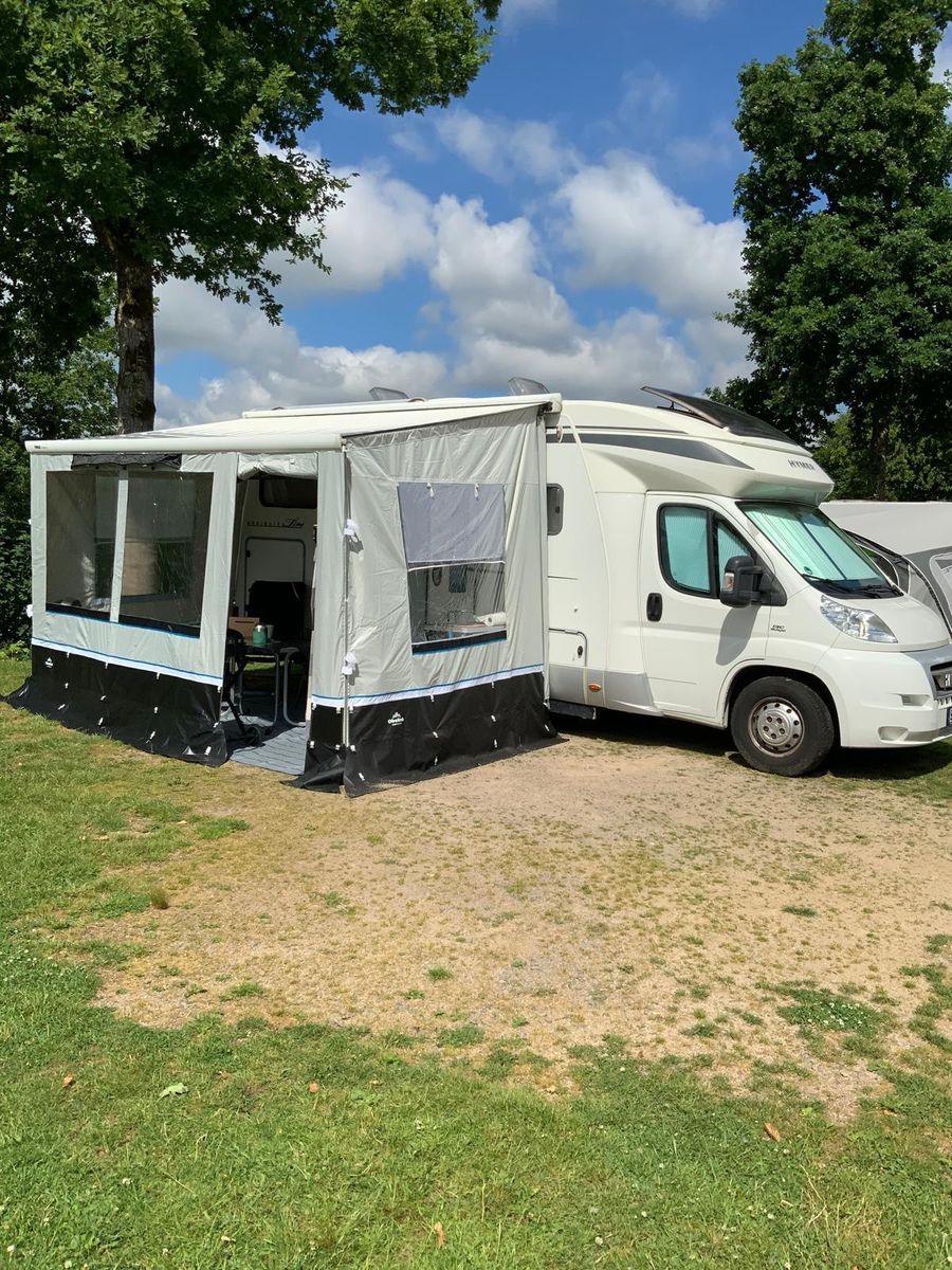 Fahrzeugabbildung HYMER / ERIBA / HYMERCAR Tramp 614 CL 2x2 Klima VORZELT 3,5to Dusche AHK