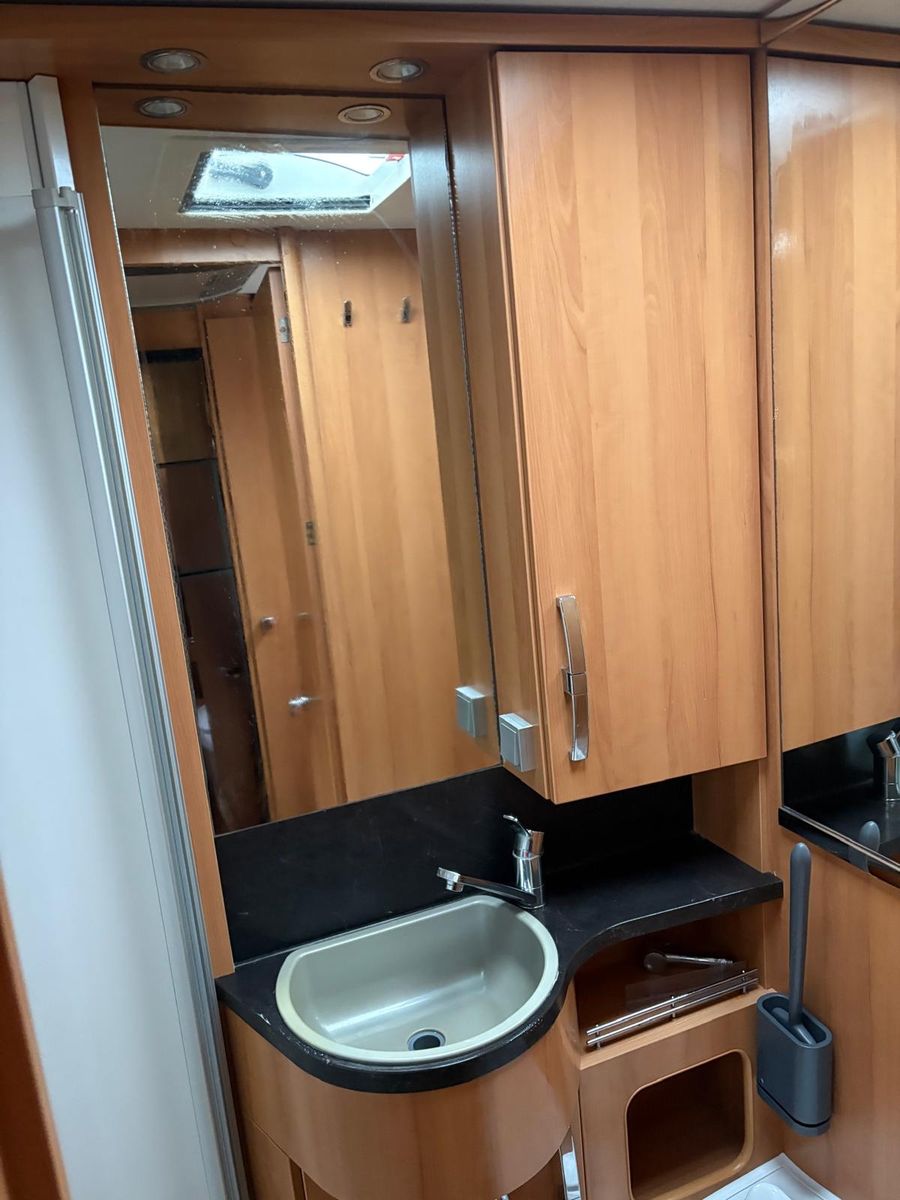 Fahrzeugabbildung HYMER / ERIBA / HYMERCAR Tramp 614 CL 2x2 Klima VORZELT 3,5to Dusche AHK