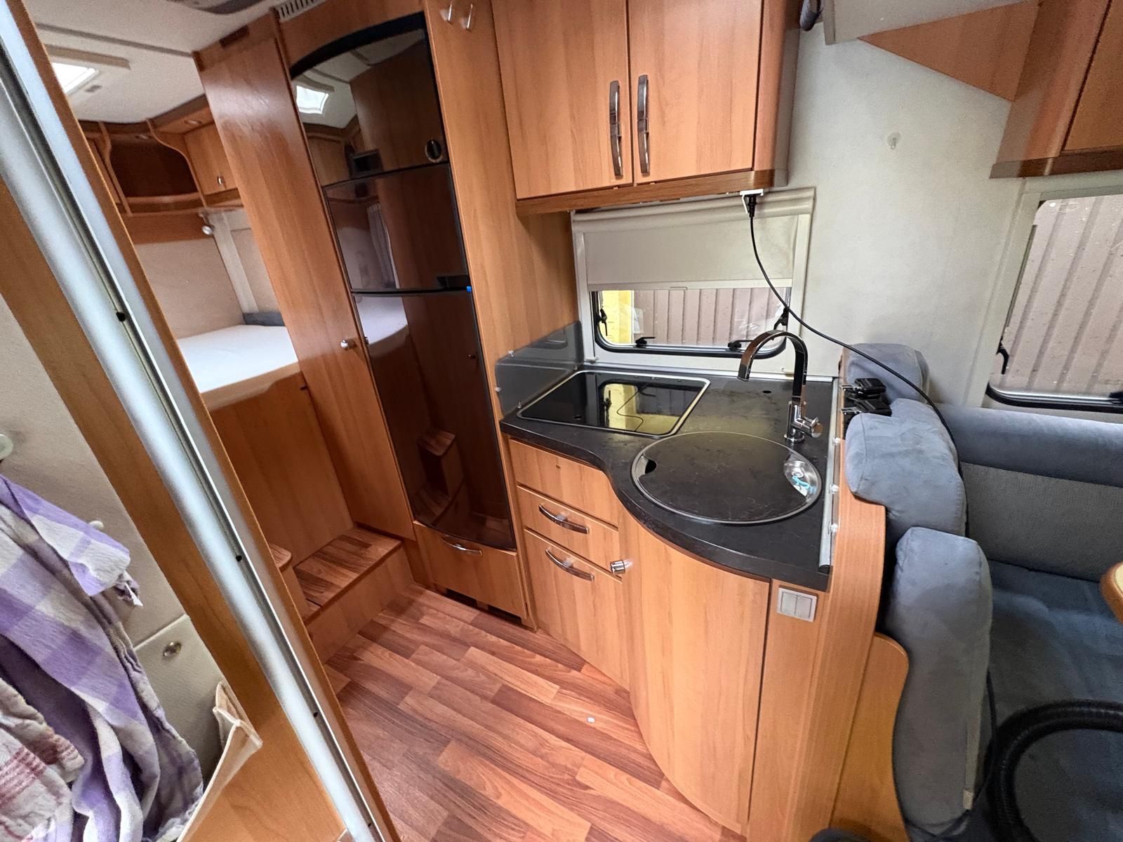 Fahrzeugabbildung HYMER / ERIBA / HYMERCAR Tramp 614 CL 2x2 Klima VORZELT 3,5to Dusche AHK