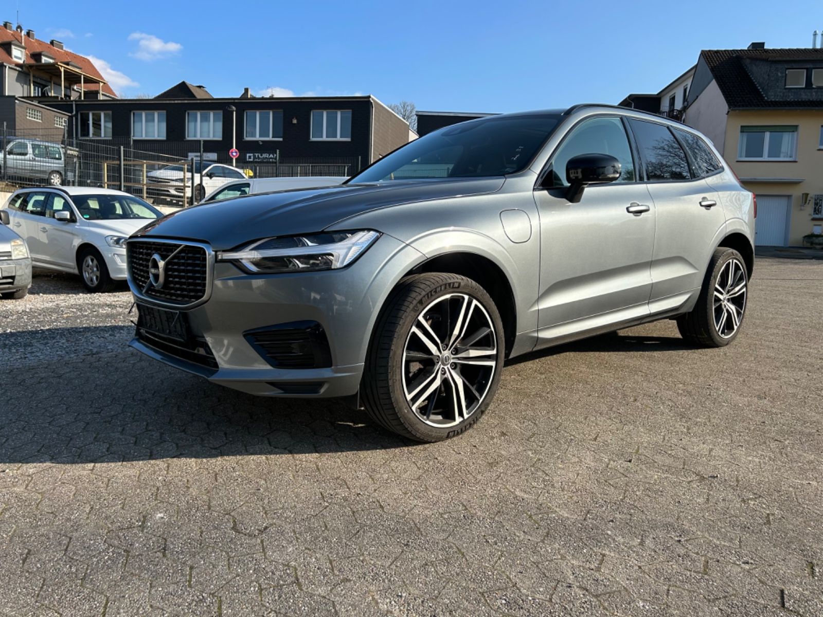Fahrzeugabbildung Volvo XC60 T8 R Design AWD 21Zoll PANO HeadUp POLESTAR