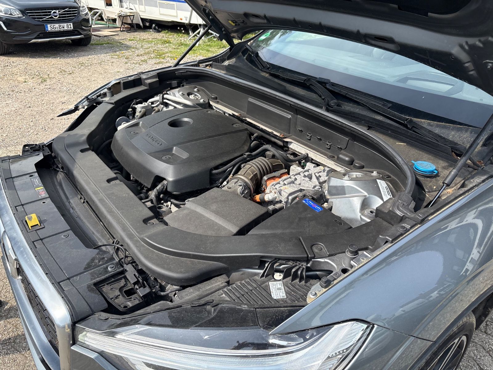 Fahrzeugabbildung Volvo XC60 T8 R Design AWD 21Zoll PANO HeadUp POLESTAR