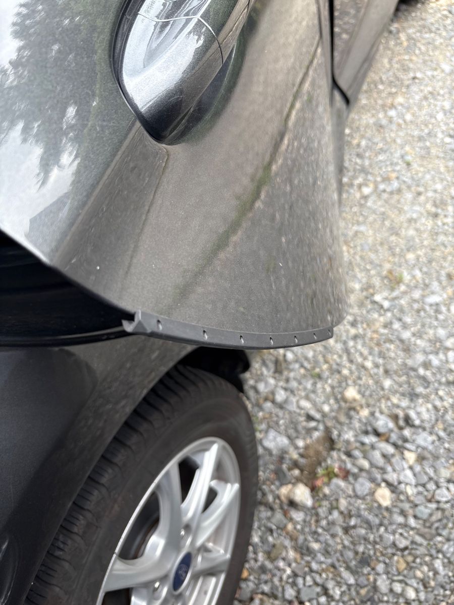 Fahrzeugabbildung Ford Fiesta Titanium Navi Klimaautomatik Sitzheizung