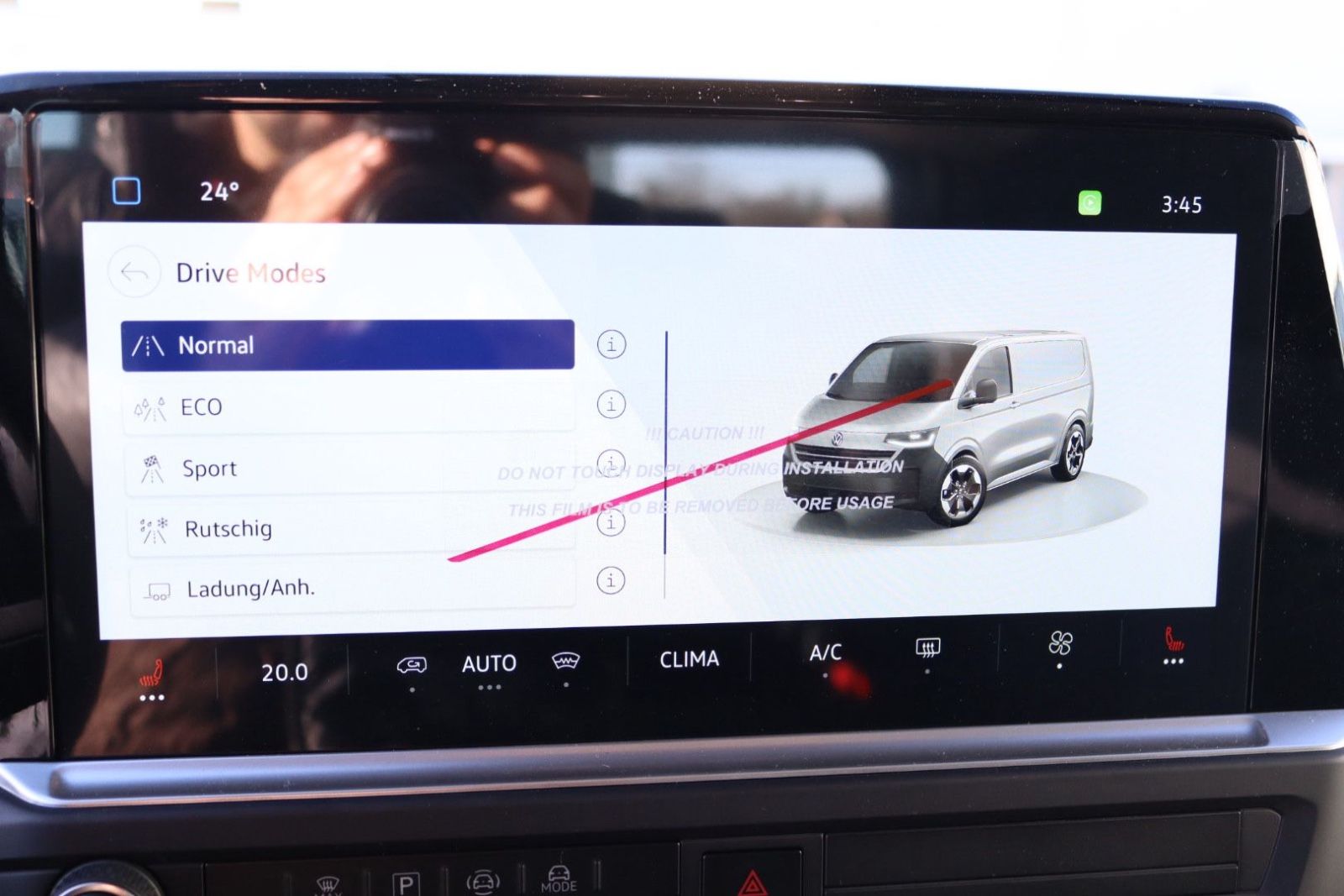 Fahrzeugabbildung Volkswagen T7 Kombi 5-Sitzer LED Kamera Navi Sitzh. kurz N1
