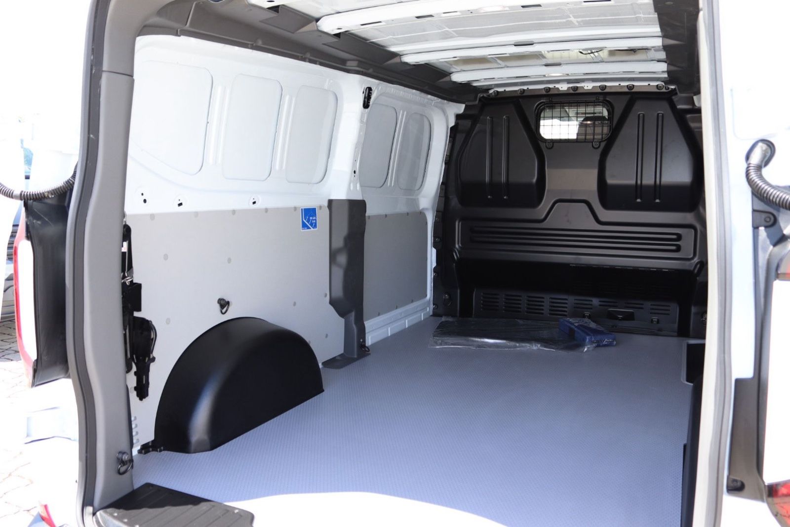 Fahrzeugabbildung Volkswagen T7 Transporter Kasten Aut Lang Sitzh LED Carplay