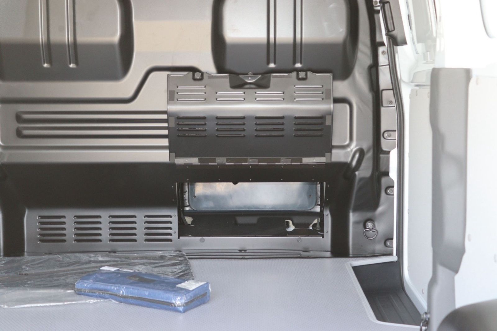 Fahrzeugabbildung Volkswagen T7 Transporter Kasten Aut Lang Sitzh LED Carplay