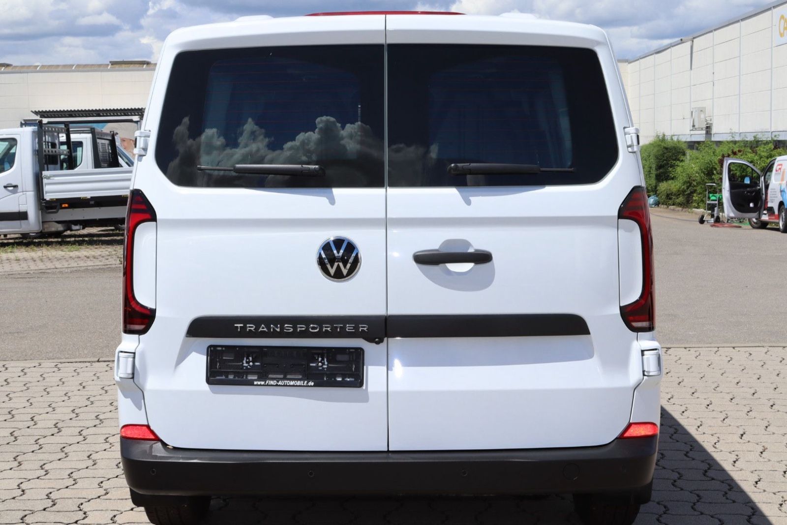 Fahrzeugabbildung Volkswagen T7 Transporter Kasten Aut Lang Sitzh LED Carplay