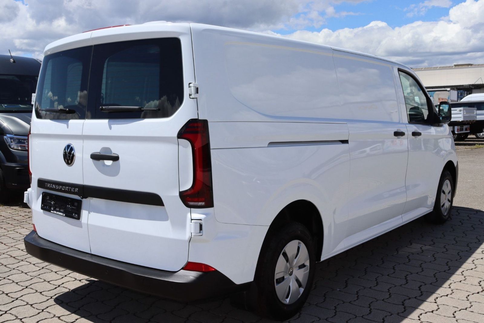 Fahrzeugabbildung Volkswagen T7 Transporter Kasten Aut Lang Sitzh LED Carplay