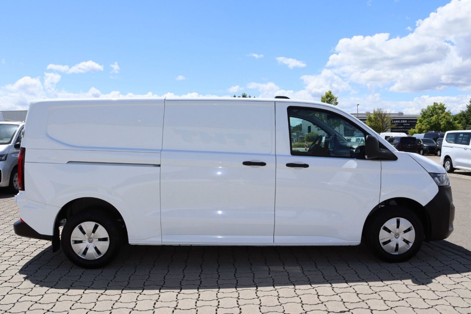 Fahrzeugabbildung Volkswagen T7 Transporter Kasten Aut Lang Sitzh LED Carplay